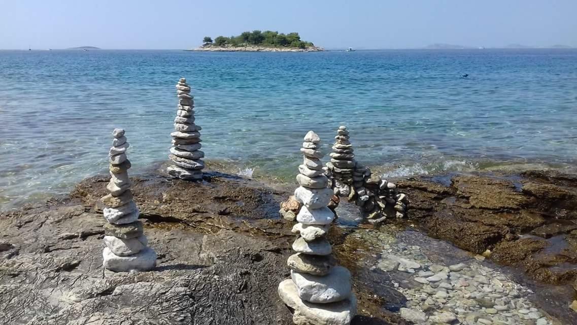 Beach Apartment Kate With Sea View, Balcony And Parking, Murter, Dalmatia Exterior foto